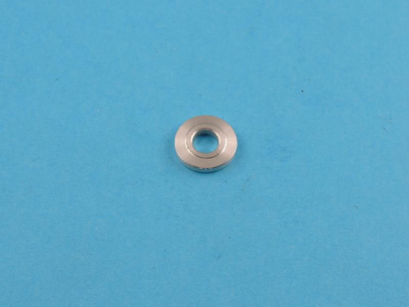 spacer for D557